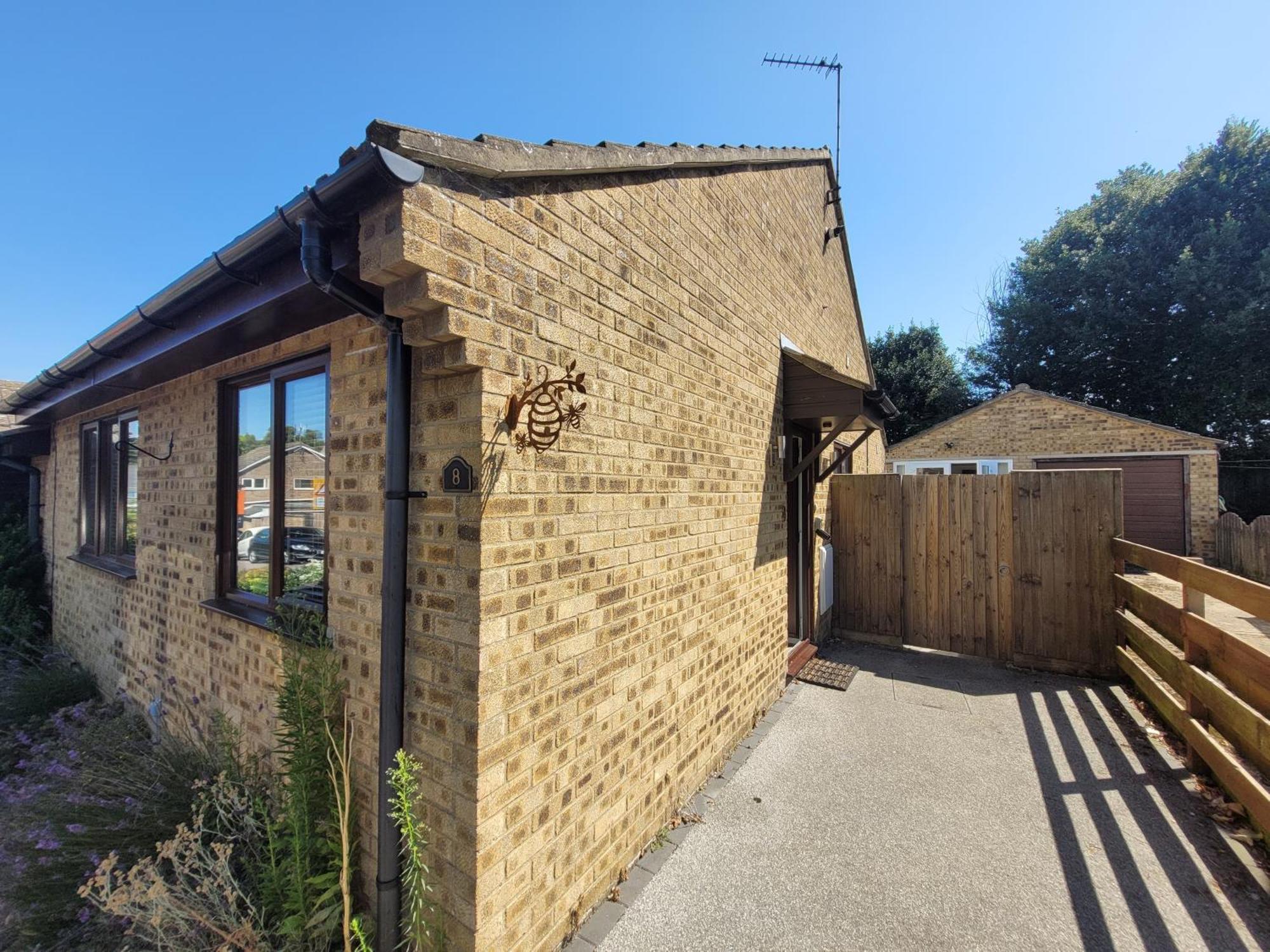 קולצ'סטר Bumblebee Bungalow - With Separate Office And Gaming Space By Catchpole Stays מראה חיצוני תמונה