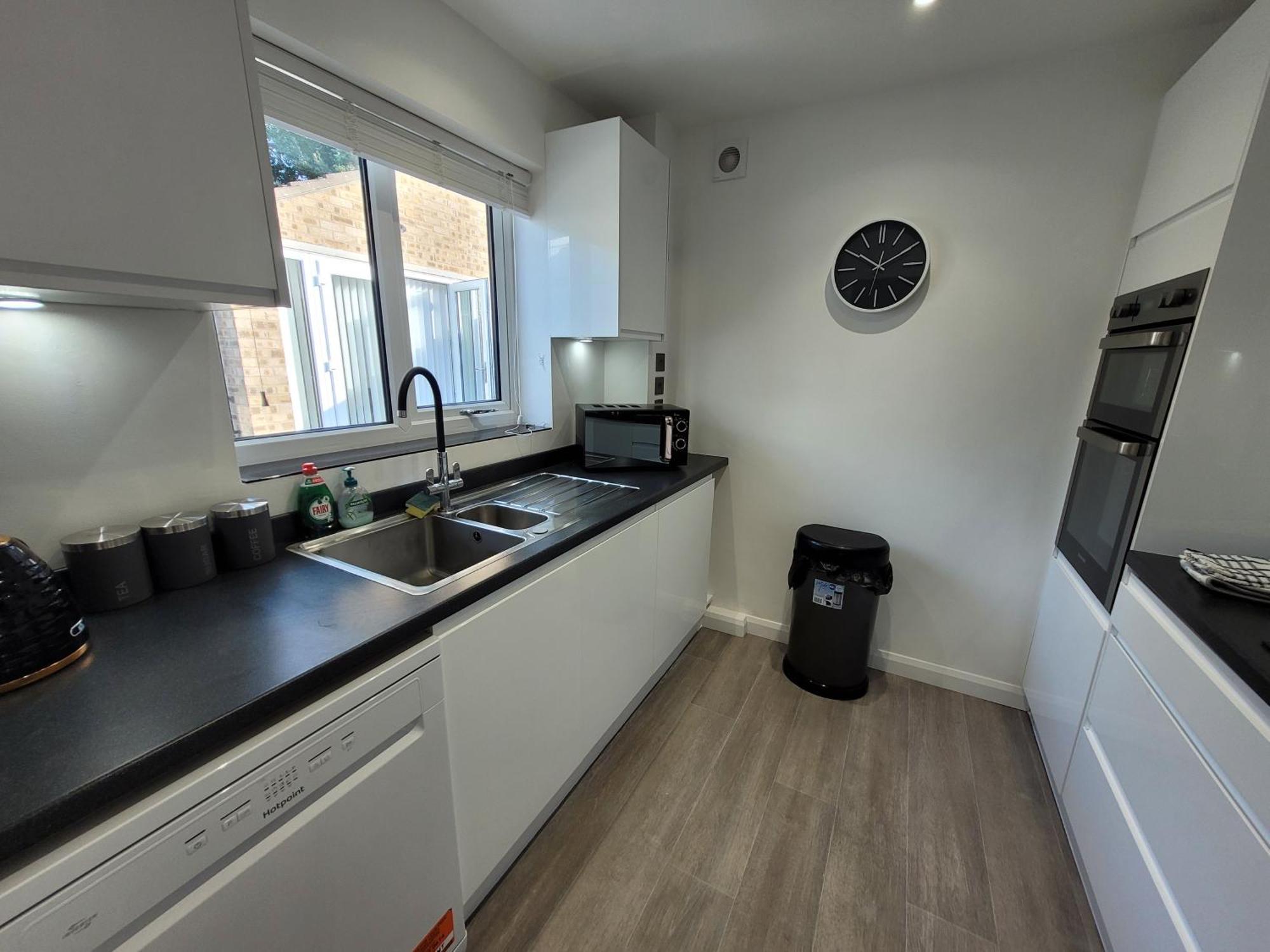 קולצ'סטר Bumblebee Bungalow - With Separate Office And Gaming Space By Catchpole Stays מראה חיצוני תמונה